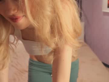 webcam girl lolly_bella_ image #1585186