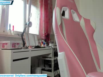 webcam girl nanayss666 image #5442435