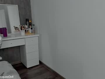 webcam girl moniqueedoll image #1328631