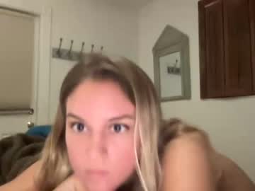 webcam couple snowbunnyass image #4201380