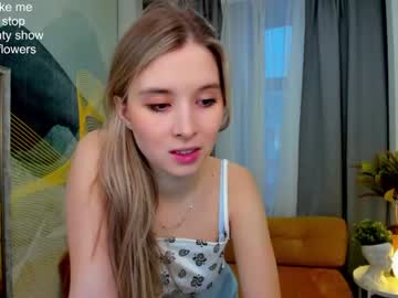 webcam girl milablush image #3632044