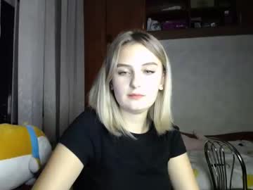 webcam girl melena_shy image #125193