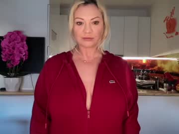 webcam girl kiradivine image #6657660