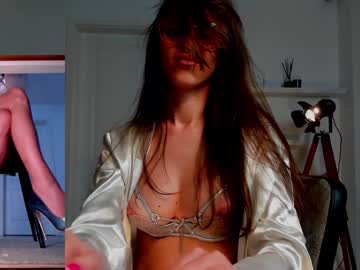 webcam girl legswattitude image #6672197