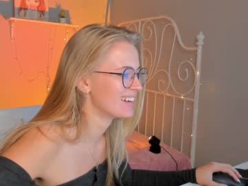 webcam girl linellali image #2513157