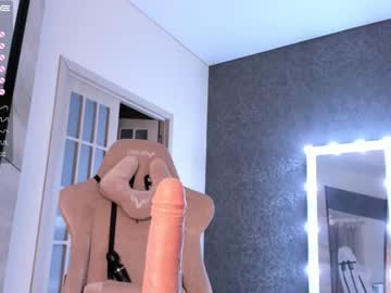 webcam girl aura_kiss image #1825302