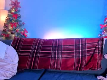 webcam girl littlee33 image #3263024