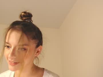 webcam girl lesi_moon image #4984270
