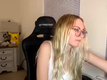webcam girl mariah95 image #4265666