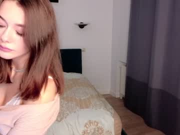 webcam girl predatory_eyes image #6257599