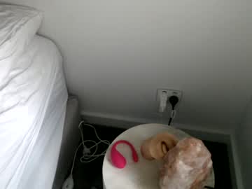 webcam girl hornypetitegirl77 image #2716941