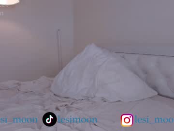 webcam girl lesi_moon image #6458007
