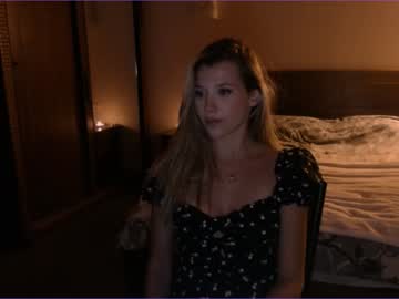 webcam girl bitter_moon image #2731081