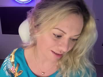 webcam girl kiradivine image #2938341