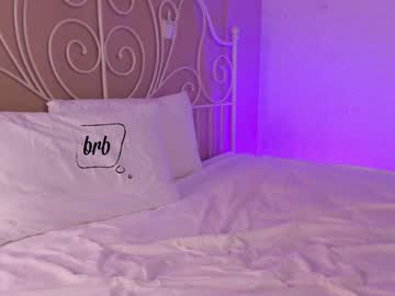 webcam girl smiling_princess image #2606177