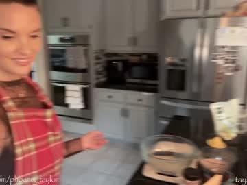 webcam girl phoenix_taylor image #5747131