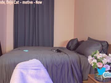 webcam girl hollyextra image #2197925