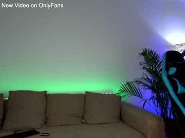 webcam girl naughtyrider69 image #1388818