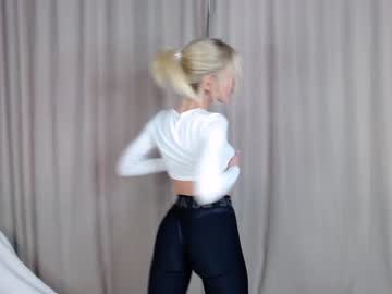 webcam girl ella__sweety image #3048653