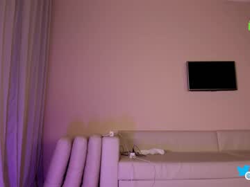 webcam girl hollyextra image #6483091