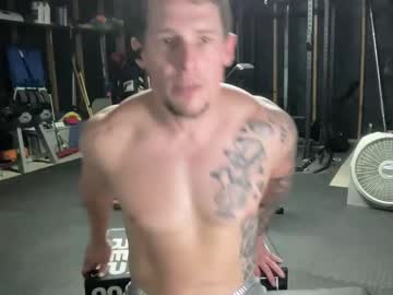 webcam man browneyedmuscleboy32 image #5187386