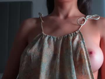 webcam girl houseofkei image #1344336