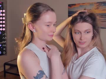 webcam couple _hollydolly_ image #6403450