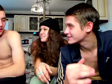 webcam couple family_intrigue image #601772