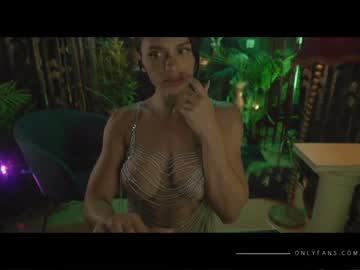 webcam girl lucieoude_ image #2582132