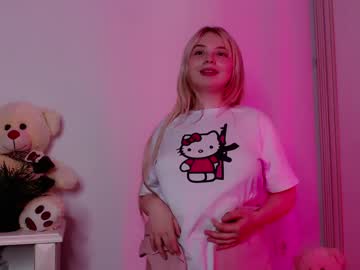 webcam girl shy_blondiee image #3705878