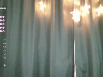 webcam girl small_blondee image #4990976