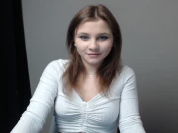 webcam girl relax_nina image #438458