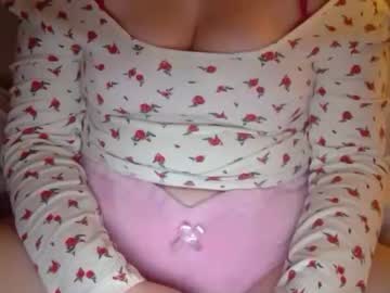 webcam girl cherrymommy420 image #3846343