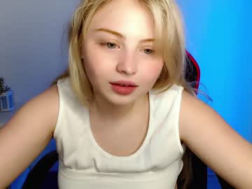 webcam girl shy_blondiee image #3793700
