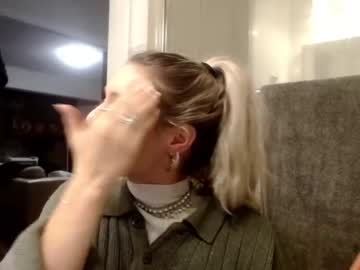 webcam girl bambis_honeypot image #1052778