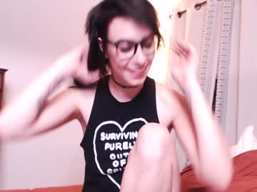 webcam girl eeeveee image #268849