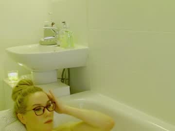 webcam girl myassistant image #1834242