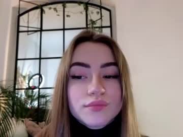 webcam girl strawberryjamx image #5905082