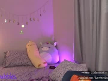 webcam girl blue_bubbles118 image #1719542