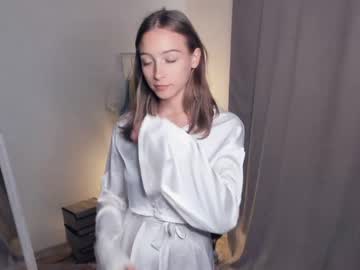 webcam girl wave_of_happy_ image #5434326