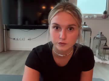 webcam girl sarahsapling image #5357423