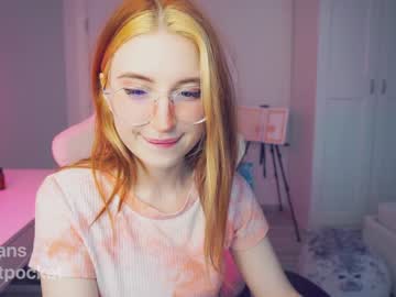 webcam girl pocketrocket_ image #1049037
