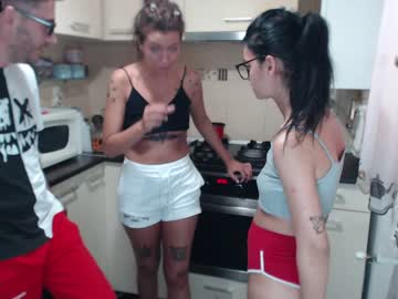 webcam couple maya_and_guests image #4623621