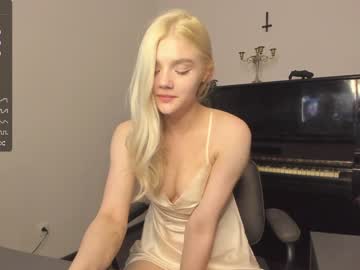 webcam girl allotropp image #5193110
