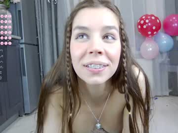 webcam girl monika_youthfull image #6040379