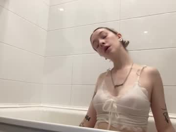 webcam girl ccrystalluna image #4871501