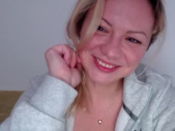 webcam girl kiradivine image #1718262