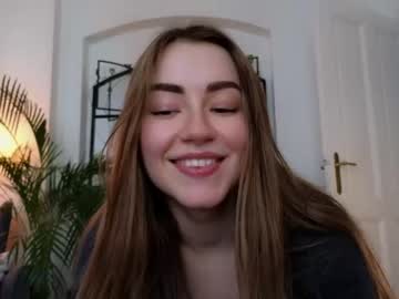 webcam girl strawberryjamx image #5464344