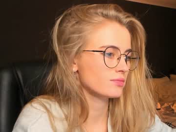 webcam girl linellali image #2800331