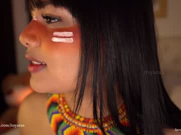 webcam girl itsyaraa image #4385437